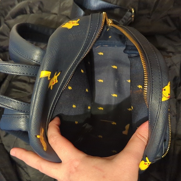 Loungefly Pikachu mini Backpack - Picture 4 of 4
